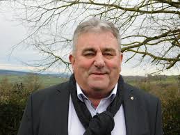 Mary. Roger Burtin présente sa liste pour les élections municipales (en  images)