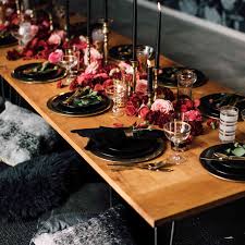 We continue the series of the articles dedicated to this theme, and today we'll talk about table decor. Trend Alert 23 Ways To Use Black Details In Your Wedding Decor