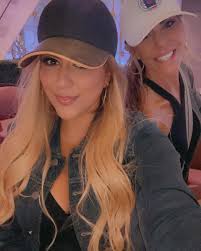 Shaila Arora (@tooshaishai) • Instagram photos and videos