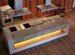 Kuchenblock Aus Beton Mobeldesigner Haben Beton Fur Sich Entdeckt Und Bauen Kuchenblocke Tische Und Sitzgel Kuche Beton Kuche Block Mobel Aus Beton