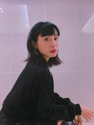 2018年參加台灣歌唱節目《聲林之王》 。 2020年發行個人首張單曲《下次遇見再相愛》 。 另外也是youtube頻道「中學頭條」的固定演員。. Clkd2uoqsevoom