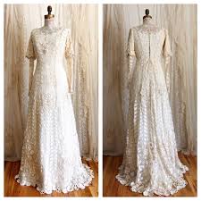 Victorian Irish Crochet Lace Wedding Gown Exquisite Rare Victorian Irish Lace Gown From West Virginia Est Crochet Wedding Dresses Wedding Gowns Lace Lace Gown