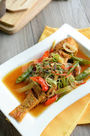 Resep masakan seminggu minggu ke 1 senin sayur bening bacem tempe omelet jamur kerupuk bawang sambal terasi selasa ikan bakar/ pepes ikan sayur asem goreng tempe rabu soto ayam acar bening ketimun sambal rawit balado terong. 6 Resipi Masakan Ikan Untuk Hidangan Seminggu Menu Wajib Waktu Makan