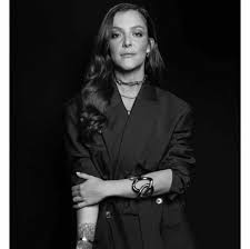 Discographie, top titres et playlists. Camille Lellouche Festivaltickets Festicket