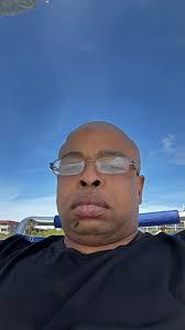 Demetrius Hooks's Instagram, Twitter & Facebook