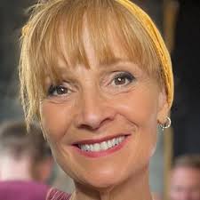 Find a humanist wedding celebrant in Ballymena