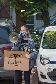 In nrw gibt es an allen schulen wegen des coronavirus schulfrei. Schulen In Nrw Offnen Wieder Ist Das Demokratie 04 2020 Beitrage Youpod De