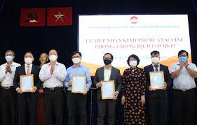 Tổng số tiền là 2.054 tỷ đồng, trên 6 triệu usd; Quá»¹ Vaccine Phong Covid 19 Tinh Tháº§n Xung Kich Cá»§a NgÆ°á»i Dan Va Doanh Nghiá»‡p Tphcm