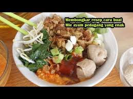 Giling adonan mi dengan rolling pin atau botol sirop bersih, sambil ditaburi tepung maizena. Membongkar Resep Mie Ayam Pedagang Yang Enak Youtube