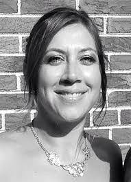 Holly Riehl's Instagram, Twitter & Facebook