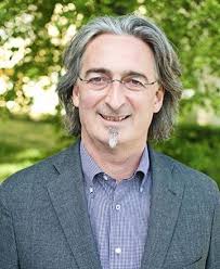 Weiterer renommierter Neurochirurg kommt nach Kassel