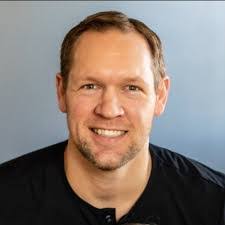 Jesse Whitmore's Instagram, Twitter & Facebook