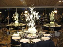 As one of the most popular winter wedding themes, winter wonderland wedding creates for you a mystical fairy tale at 5. Wedding Event Decors Do It Yourself Seeur