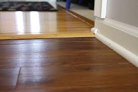 Cara Memasang Sendiri Vinyl Pada Lantai Vinyl Flooring Refinishing Floors Hardwood Floors