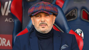 Sinisa mihajlovic (51 de ani), antrenorul bolognei, a oferit o declarație care spune totul despre caracterul său puternic. Serie A Mihajlovic Si Je Trouve Le Joueur Qui Parle A La Presse Il Ne Jouera Plus Au Foot Eurosport