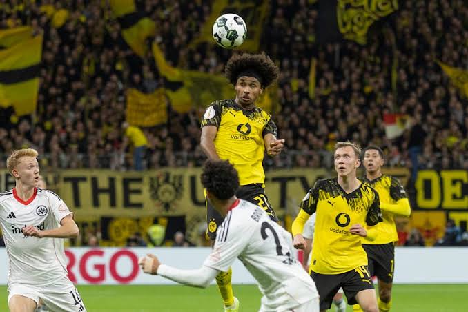 Eintracht Frankfurt vs. Borussia Dortmund: Die größten Aufreger | Sport |  BILD.de