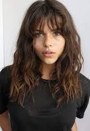 Must Read Wispy Bangs Inspo That Ll Make You Take The Plunge Wispy Fringe Wispy Bangstyle Hair Wispy Bangstyl Wavy Bangs Wispy Bangs How To Style Bangs