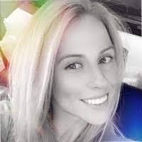 Lisa Karol's Instagram, Twitter & Facebook