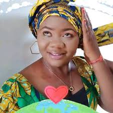 Wishing a Happy Birthday 🎊 & successful year ahead 🥳 to Vivian Cheruiyot  🇰🇪 aka "Pocket Rocket" 🚀😍👇🏾