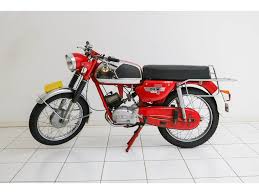 Stichting circuit oldebroek en spijkse metaalhandel van den heuvel hebben een overeenstemming bereikt waarmee het in spijk gevestigde bedrijf zich naamsponsor van het evenement mag noemen. Dkw Rt 139 1973 Occasion Albers Sportscars