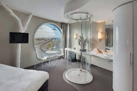 Inspirierendes Innendesign Das Hotelzimmer Modern Attraktiv Inneneinrichtung Ideen Inneneinrichtung Futuristisches Design