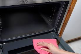 Eine geheimwaffe um den teppich zu reinigen ist dabei natron. Backofen Reinigen Mit Natron Anleitung In 4 Schritten