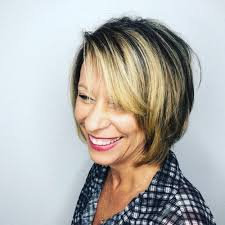 Keeping it super classical at a considerable length, (oh yes, definitely consider extensions if you must) her hairstyle is all over romantic, finished with some cute bangs. 30 Hairstyles For Women Over 60 With Fine Hair Hairdo Hairstyle