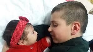 Nasceu Ester Flores de Mello