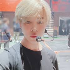 Find and save images from the ❤ jungkook selca ❤ collection by vkook_real_love (bts_esin) on we heart it, your everyday app to get lost in what you love. Bts Jimin Posted A Lovely Selca Before Delivering An Amazing Performance In Bts Magic Shop In Osaka Allkpop