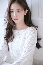 Lead Actor Storms Off Set Over Kiss Scenes, Production Team Claps Back