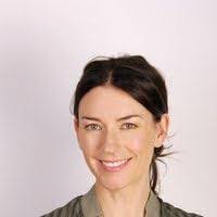 Camilla Ellis's Instagram, Twitter & Facebook