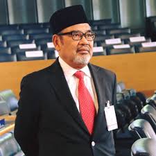 Umno youth exco datuk muhamad muqharabbin mokhtarrudin has called for barisan nasional (bn) election director datuk seri tajuddin abdul rahman to be replaced immediately. Dato Abdul Rahman Dahlan Home Facebook