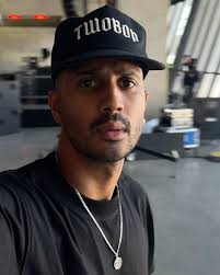 FEB TWO FIVE, 1. On the way to the top., 2. song for the mute., 3. When I  start vlogging. Watch and move. , 4. Early morning packing the collab tee.,  5. Dolphin in Bree. Ashaad if you see this, I need ...