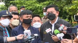 ทัวร์ลงยับ ใบเตย พรพจี พิธีกรสาว หลังชาวเน็ตขุดเป็นแฟน ผกก.โจ้ พบเจ้าตัวเคยพูดแฟนหนุ่มเป็นคนซื่อ!. Levu1bmiyiekem