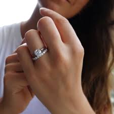 Epingle Sur Bert Jewellery