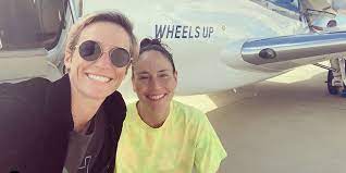 Films en vf ou vostfr et bien sûr en hd. Us Sport Stars Heiraten Trump Kritikerin Rapinoe Macht Ihrer Freundin Den Antrag Mopo