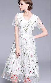100% nylon lining 95% polyester 5% spandex save 15% when you bundle whbm white house black market embroidered dress. White Floral Embroidered Mesh Dress Vestido De Tule Vestidos Vestido De Tule Bordado