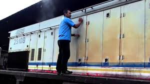 Dengan dilengkapi dengan elevator, pemandangan yang indah baik ke kolam renang maupun pantai timur membuat pantai indah timur menjadi pilihan yang baik. Menghidupkan Enjin Lokomotif Ktm 25 Class Youtube