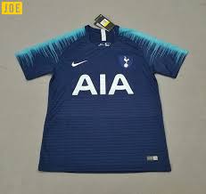 See more of tottenham hotspur on facebook. Spurs New 2018 19 Kits Look Like A Printer That S Run Out Of Ink And Dripping Paint Joe Co Uk