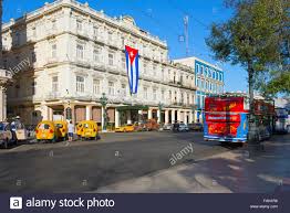 På hotellets takterrass kan du njuta av något gott att dricka från baren samtidigt som du lyssnar till musiken som spelas. Inglaterra Hotel Und Hotel Telegrafo Havanna La Habana Kuba Stockfotografie Alamy