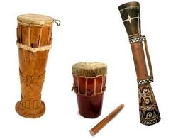 Alat musik tersebut bisa diartikan termasuk alat musik yang mempunyai irama serta nada. Gambar Alat Musik Pentatonis