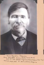 Vicente Jaquez's Instagram, Twitter & Facebook