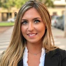 Andrea Quiles's Instagram, Twitter & Facebook