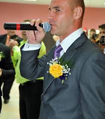 Portarul Unirii, Adrian Pascal, a fost naș sâmbătă seara. Acesta a plecat  în grabă de la Târgovişte, spre Hunedoara