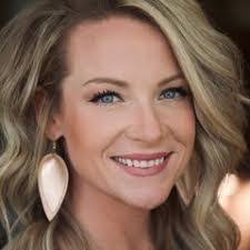 Amber Woodall's Instagram, Twitter & Facebook