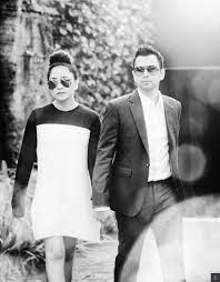 Foto prewedding bernuansa hitam putih saja ternyata bisa menambah kesan mahal loh. Prewedding Raffi Nagita Your Light Illuminate My Life Theleonardi Co Id Blog Foto Tunangan Pose Prewedding Pernikahan Tema Hitam