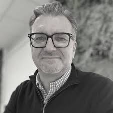 Christopher Colville's Instagram, Twitter & Facebook