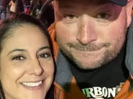 Lauren Hoff's Instagram, Twitter & Facebook