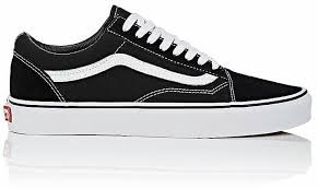 Black And White Vans Shoes For Girls Black And White Vans So Popular Right Now You Just Have To Get A Pair Black And White Vans White Vans Black Vans Outfit