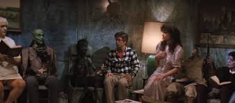 Nuestro contenido está adaptado al español latino. Beetlejuice Regresa A Las Pantallas 30 Anos Despues Para Celebrar Su Aniversario